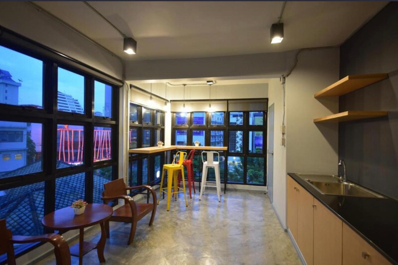 Bangkok Silom Chat Box Hostel المظهر الخارجي الصورة