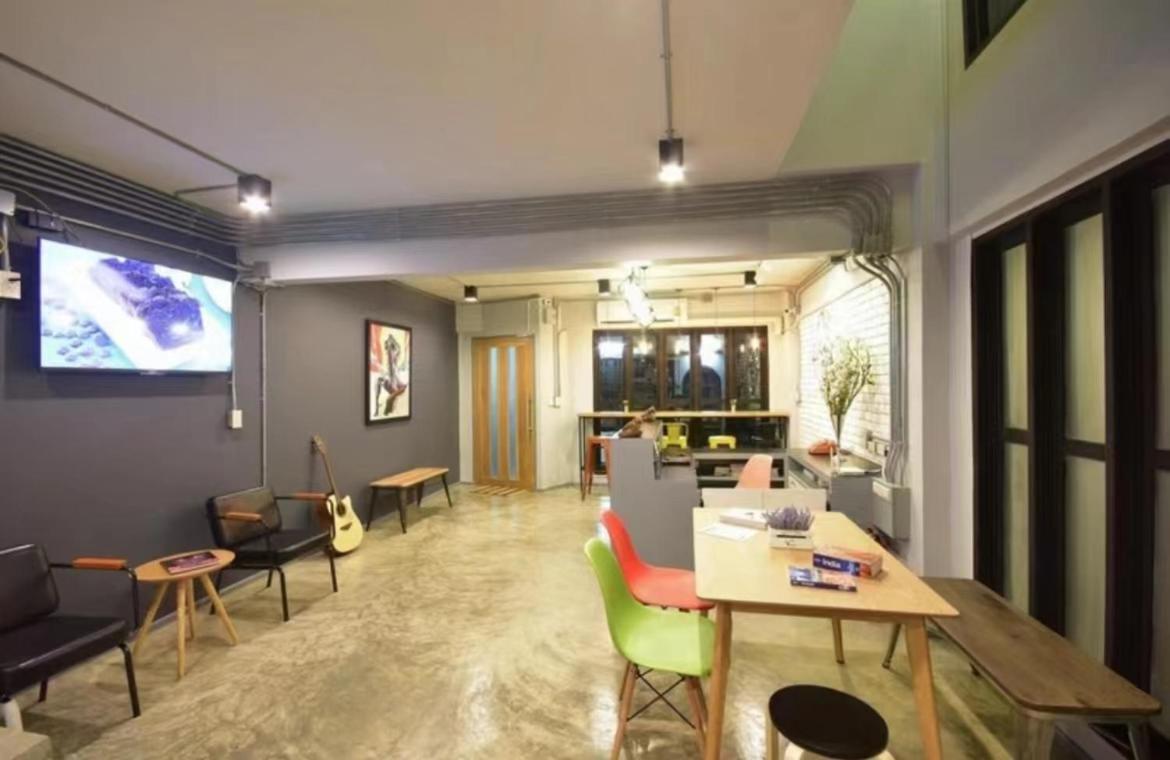 Bangkok Silom Chat Box Hostel المظهر الخارجي الصورة