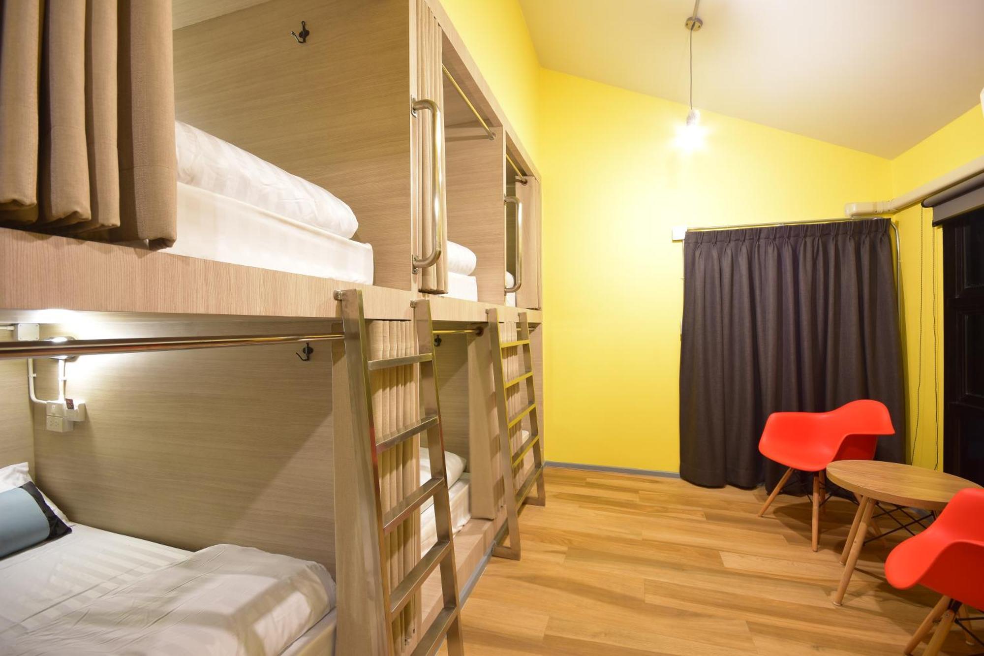 Bangkok Silom Chat Box Hostel المظهر الخارجي الصورة